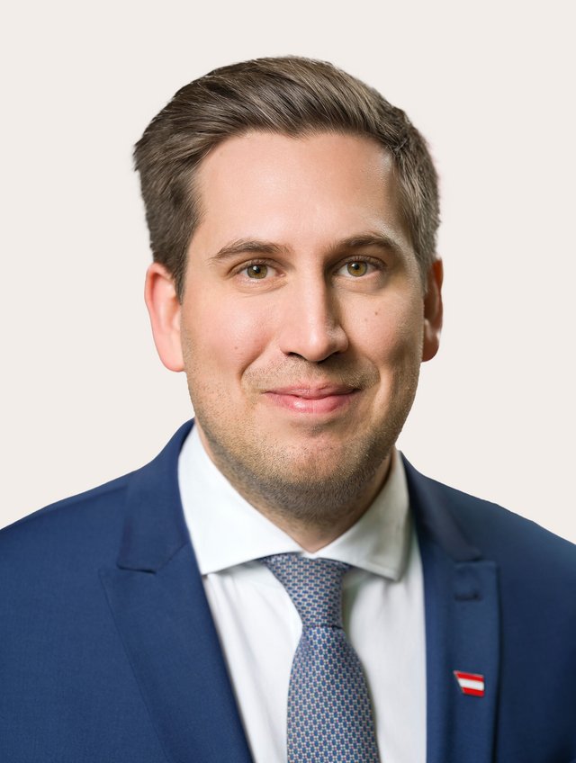 Alexander Pröll Alexander Pröll